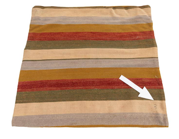 Detail image of 3' x 3' 1 Hand Woven Pillow Wool Square Rug