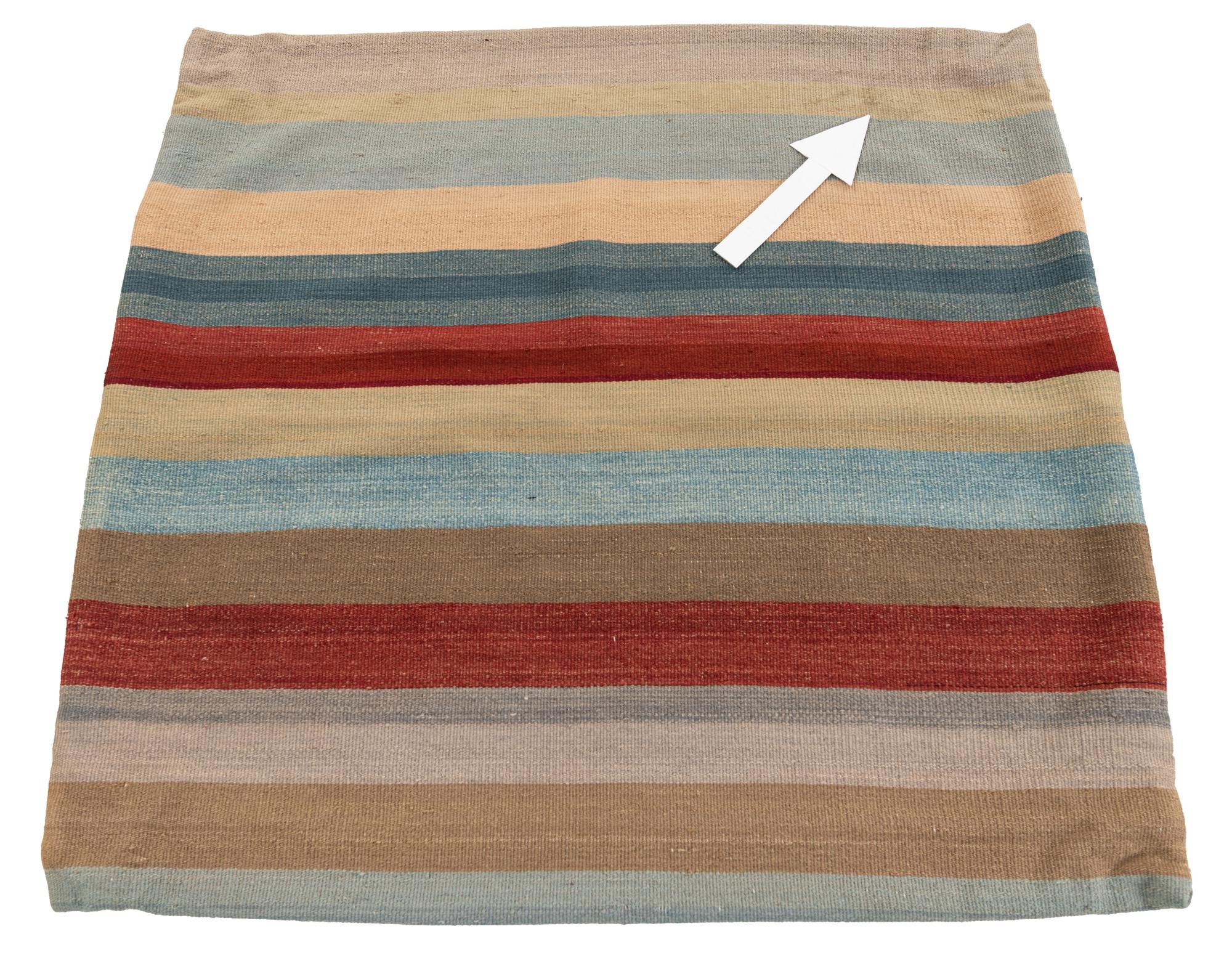 3' 2 x 3' 4 Hand Woven Pillow Wool Square Rug