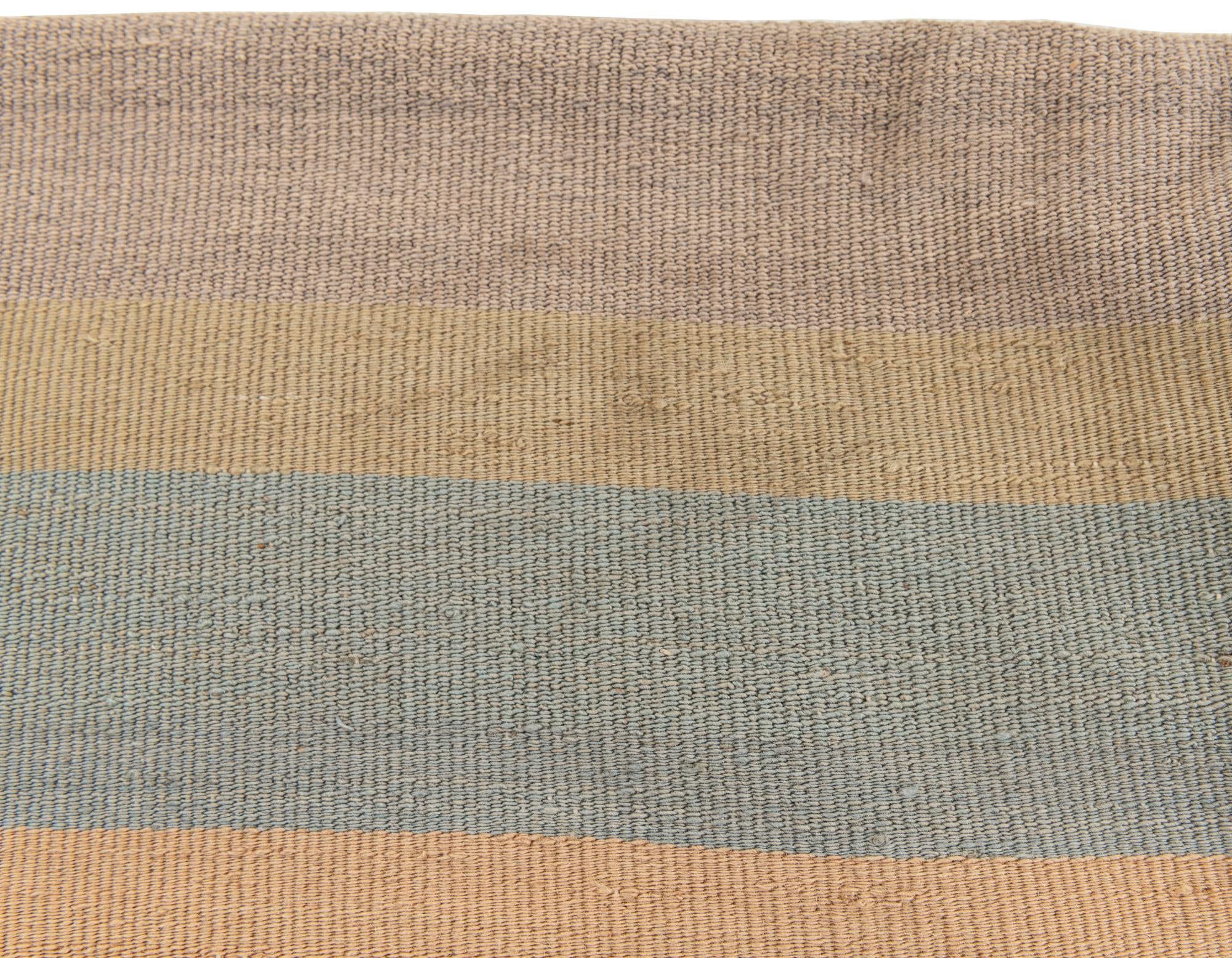 3' 2 x 3' 4 Hand Woven Pillow Wool Square Rug