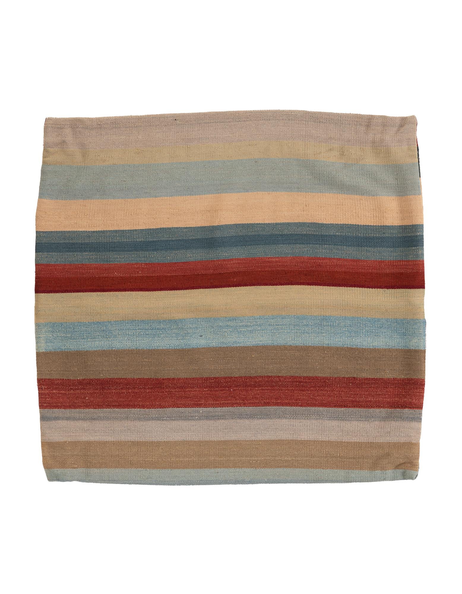 3' 2 x 3' 4 Hand Woven Pillow Wool Square Rug