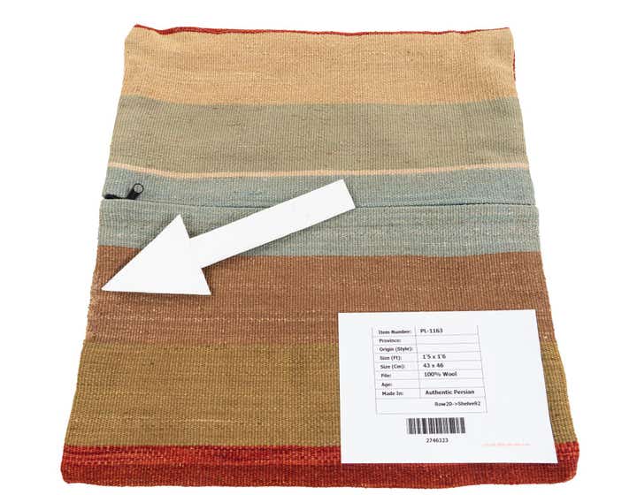 1' 5 x 1' 6 Hand Woven Pillow Wool Square Rug