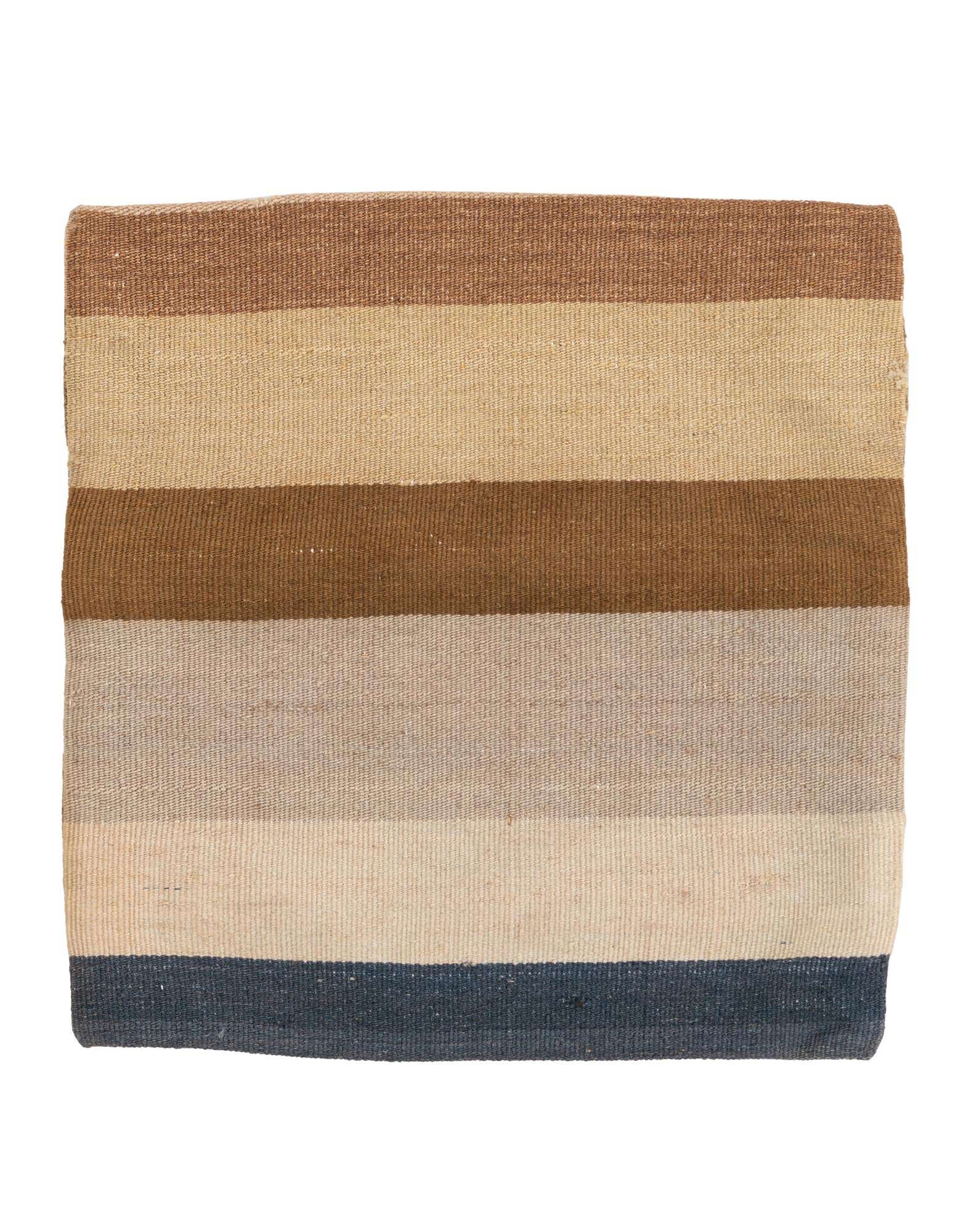 1' 5 x 1' 6 Hand Woven Pillow Wool Square Rug