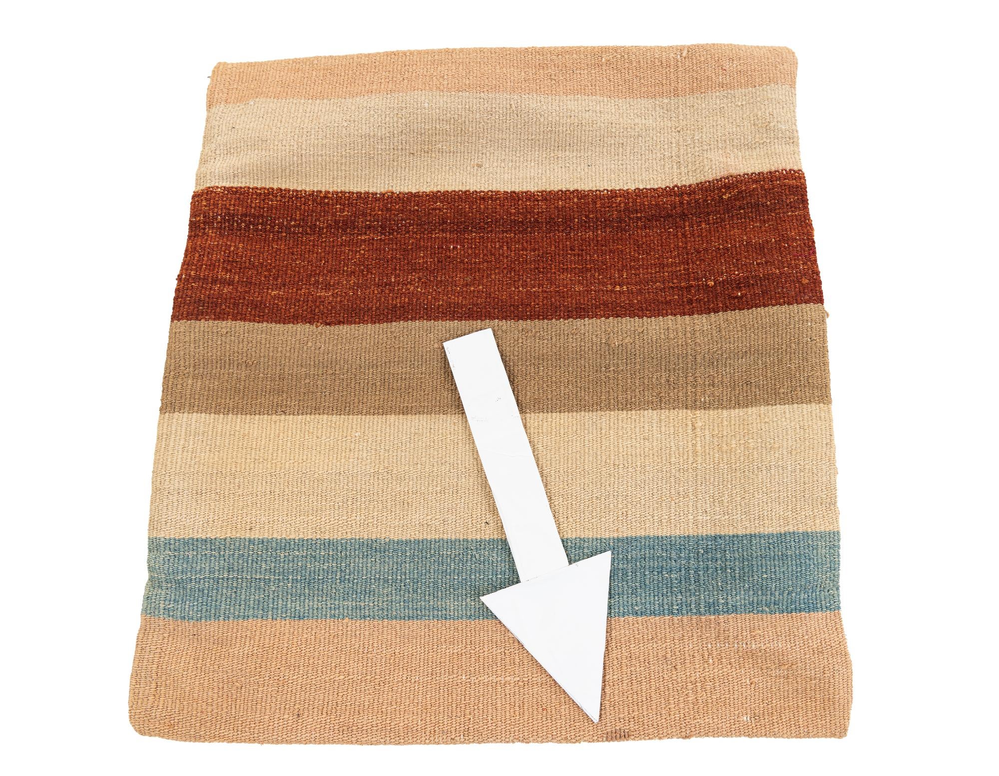1' 4 x 1' 6 Hand Woven Pillow Wool Square Rug