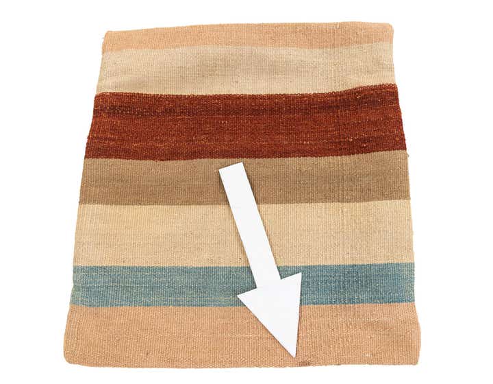 1' 4 x 1' 6 Hand Woven Pillow Wool Square Rug