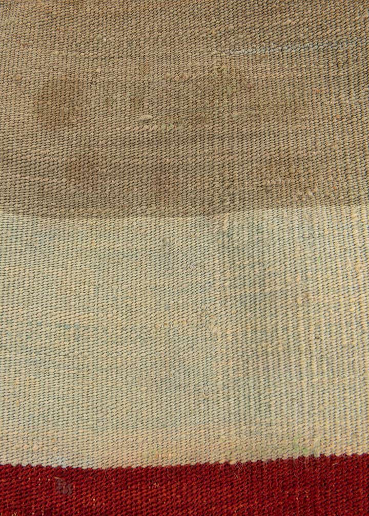 1' 5 x 1' 6 Hand Woven Pillow Wool Square Rug