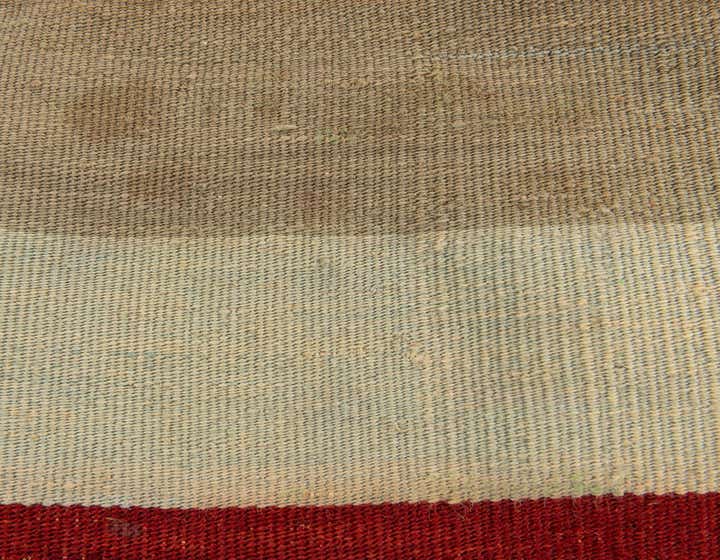 1' 5 x 1' 6 Hand Woven Pillow Wool Square Rug