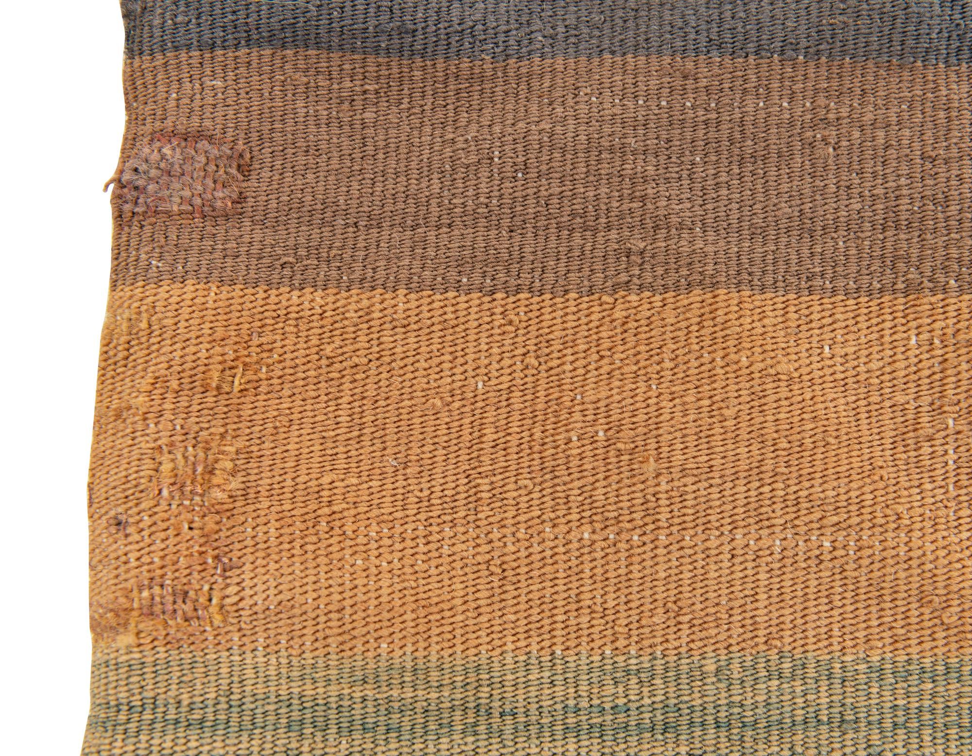 1' 8 x 1' 8 Hand Woven Pillow Wool Square Rug