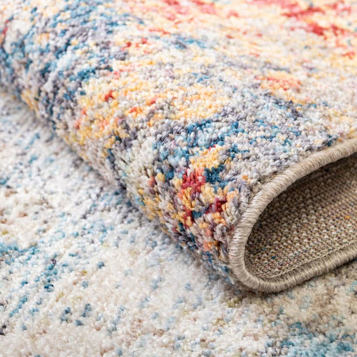 Detail image of 4' x 4' Prism Square Rug