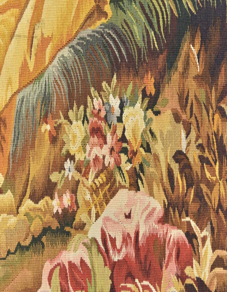 Detail image of 4' 8 x 5' 9 Tapestry Square Rug