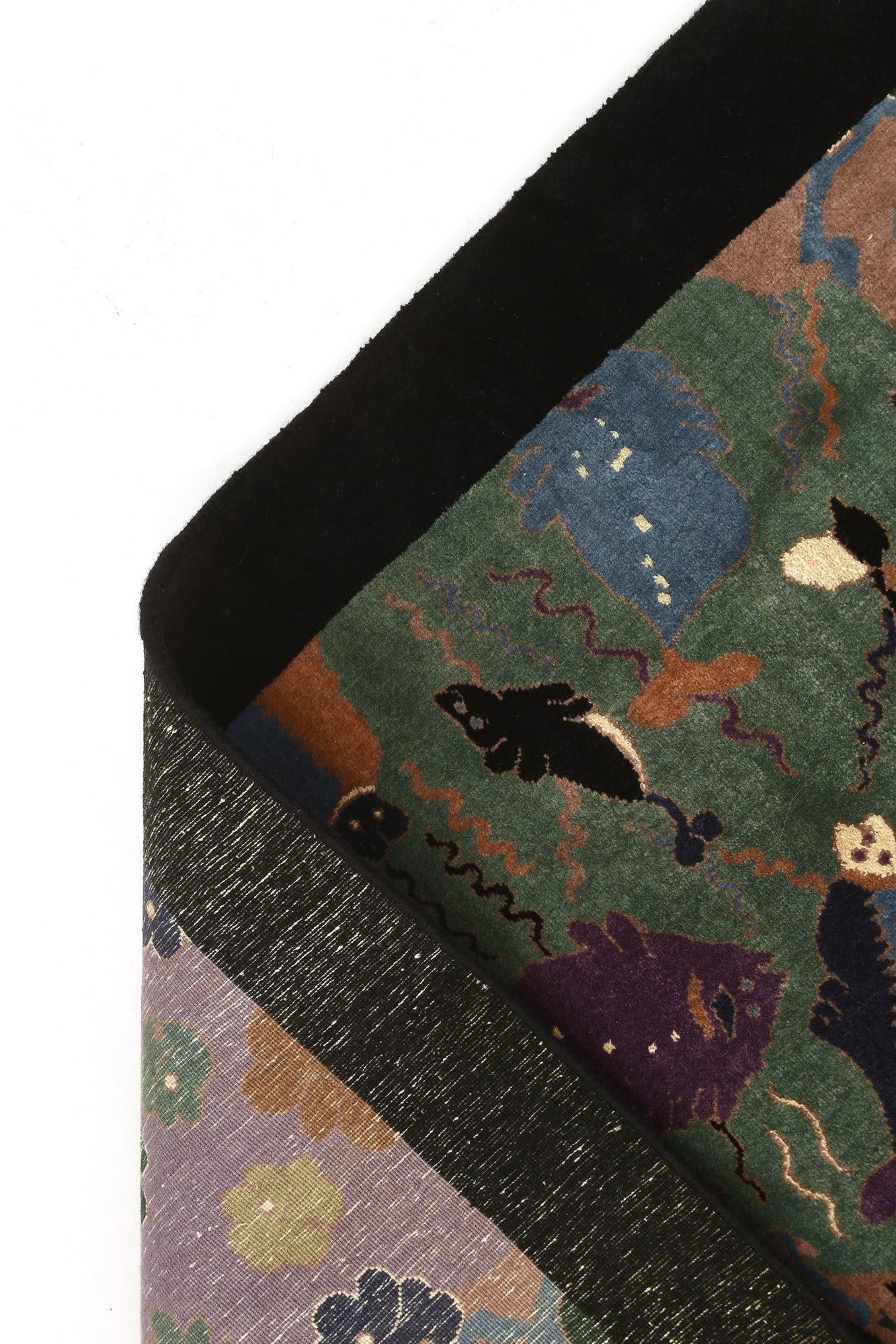 4' 5 x 4' 6 Hand Knotted Terra Nova Square Rug