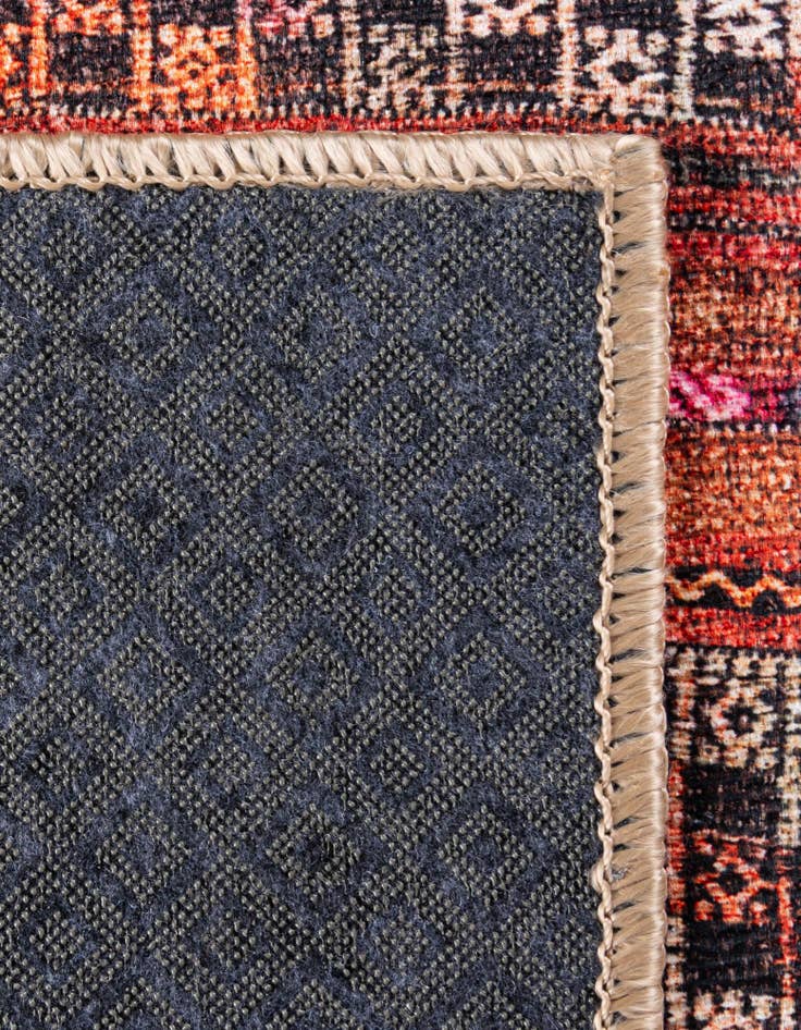 Detail image of 7' 6 x 7' 6 Washable Timeless Square Rug