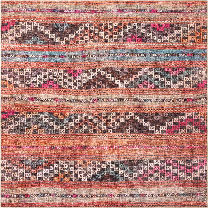 7' 6 x 7' 6 Washable Timeless Square Rug