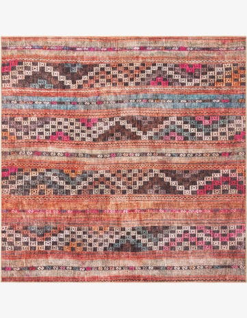 7' 6 x 7' 6 Washable Timeless Square Rug