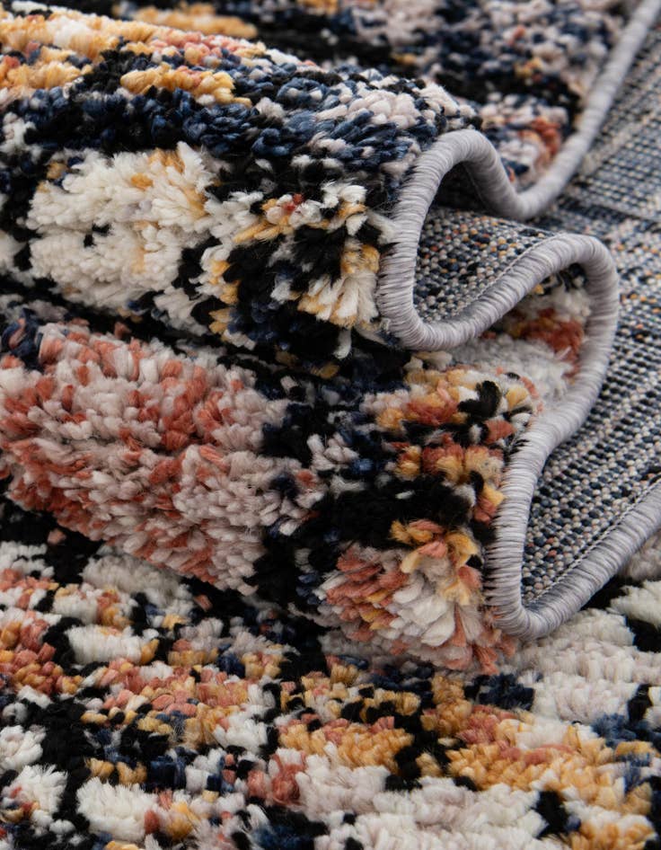 Detail image of 8' x 8' Tucson Square Rug
