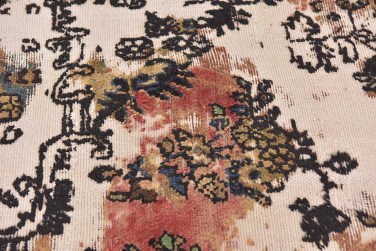 Detail image of 4' 4 x 4' 7 Hand Knotted Ultra Vintage Persian Wool Square Rug