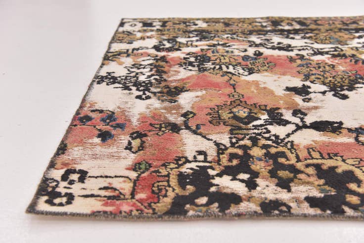 Detail image of 4' 4 x 4' 7 Hand Knotted Ultra Vintage Persian Wool Square Rug