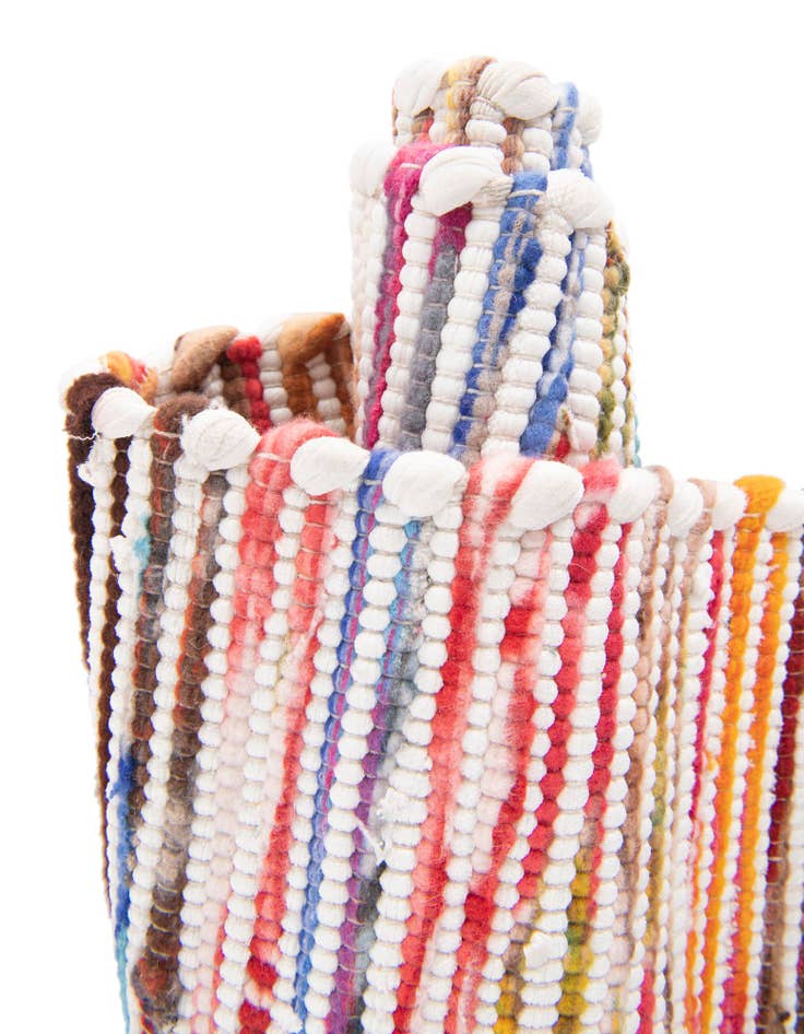 Detail image of 2' x 3' 1 Hand Woven Chindi Cotton Rug