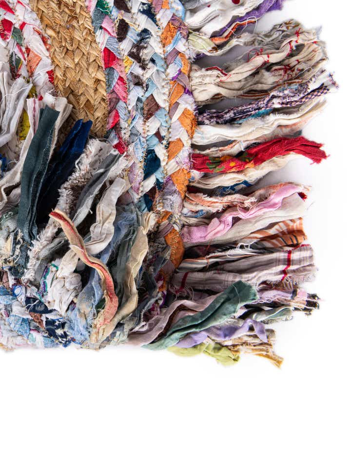 7' 10 x 7' 10 Hand Braided Chindi Jute Round Rug