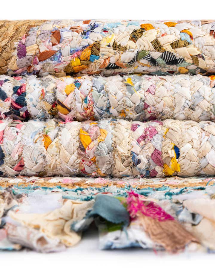 7' 10 x 7' 10 Hand Braided Chindi Jute Round Rug