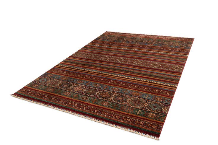 Detail image of 6' 11 x 9' 8 Ariana Rug