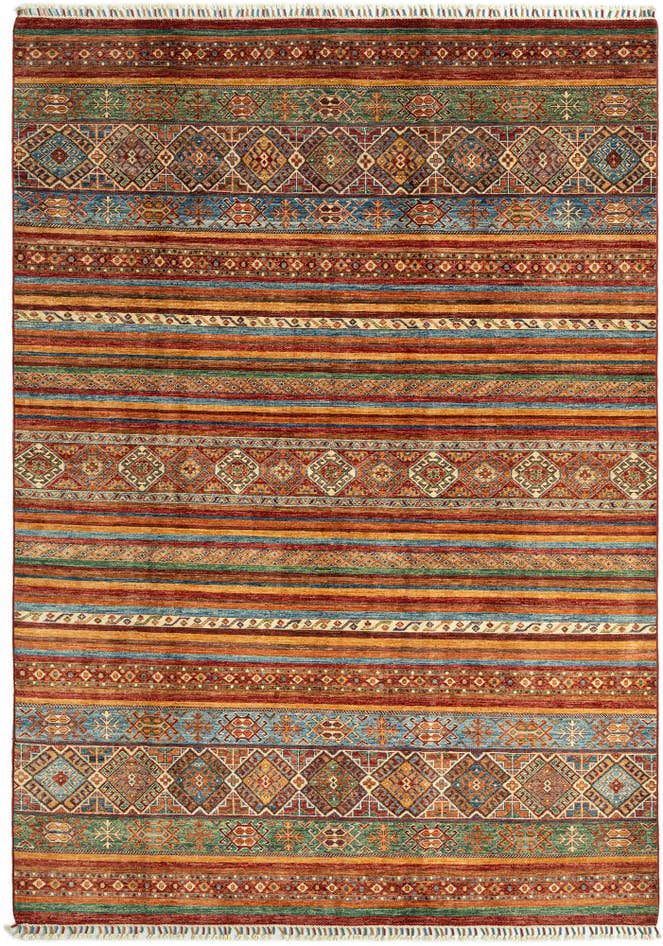 Detail image of 6' 8 x 9' 6 Ariana Rug