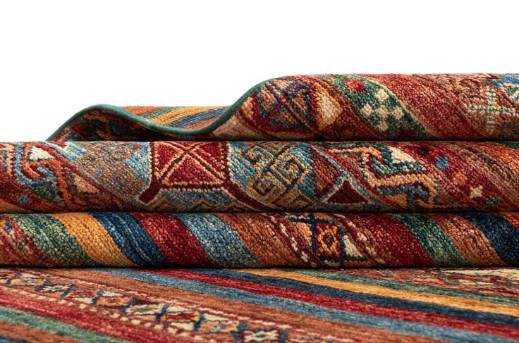 Detail image of 6' 9 x 9' 11 Ariana Rug