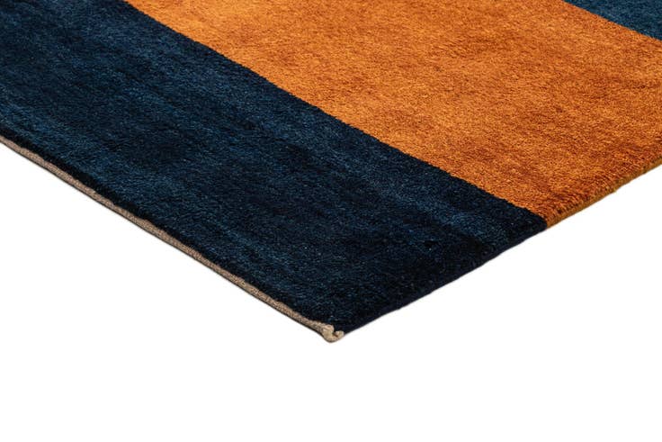 Detail image of 6' 11 x 9' 8 Gabbeh Shouli Rug