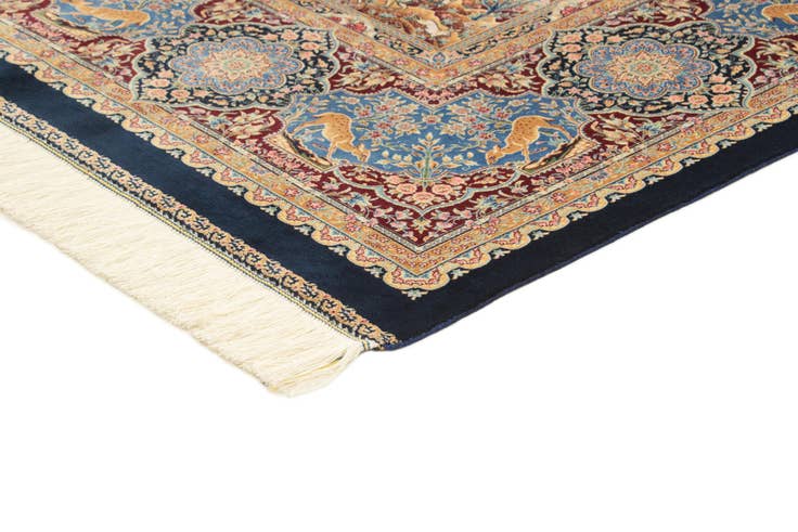 Detail image of 6' 6 x 9' 7 Ghom Design Rug