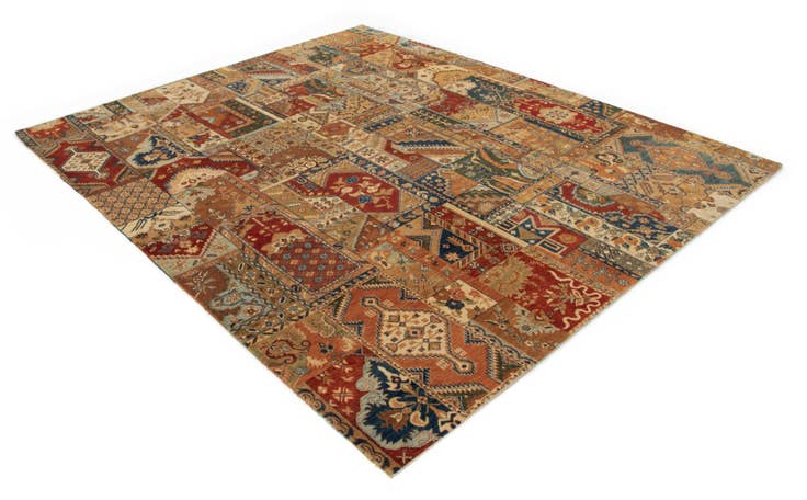 Detail image of 8' 1 x 9' 9 Modern Manshu Wool Rug