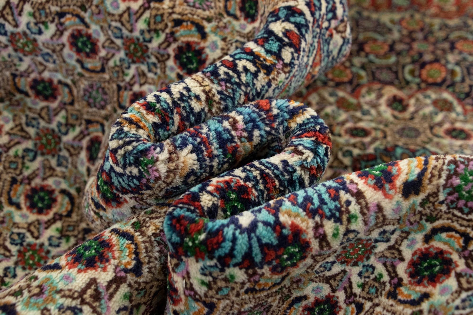 9' 6 x 12' 10 Hand Knotted Mood Persian Wool Rug