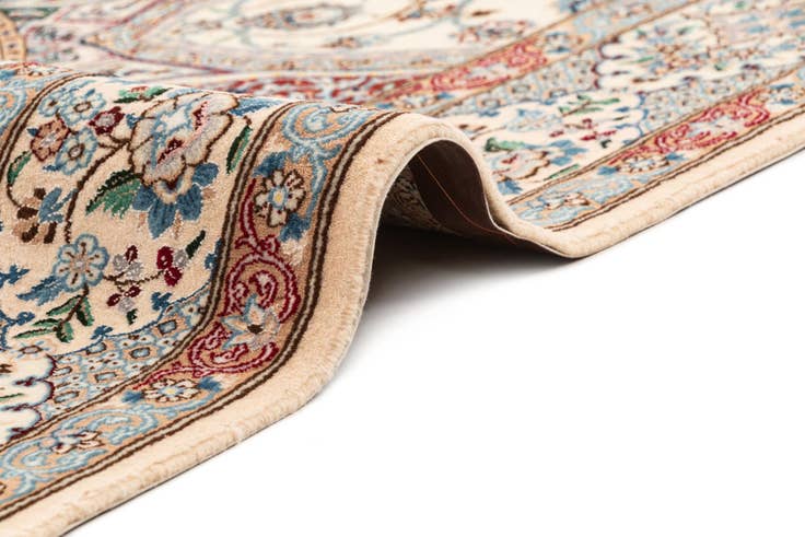 Detail image of 4' 9 x 7' 4 Nain Rug