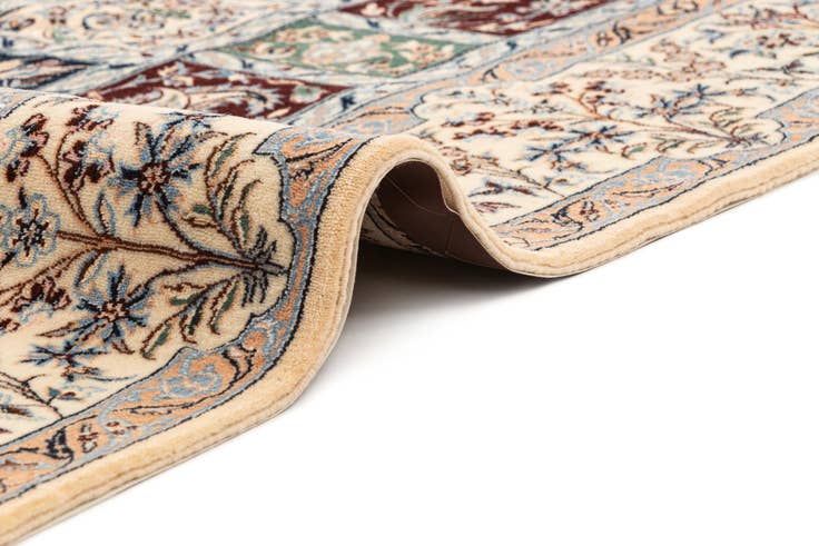 Detail image of 4' 10 x 7' 10 Nain Rug