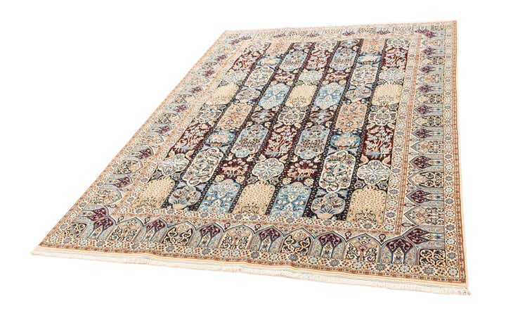 6' 1 x 8' 8 Nain Rug