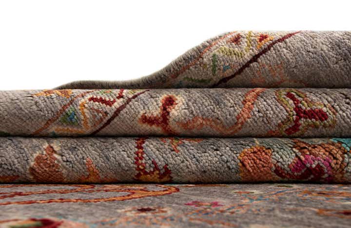 4' 11 x 6' 8 Rubin Wool Rug