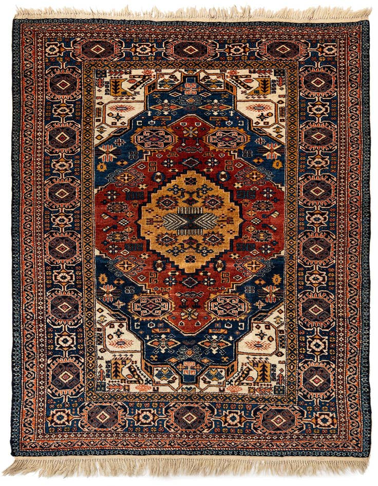 Detail image of 5' x 6' 7 Shirvan Rug
