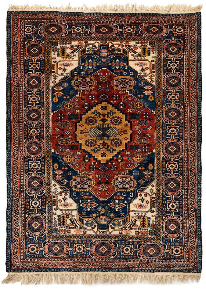 Detail image of 5' x 6' 7 Shirvan Rug