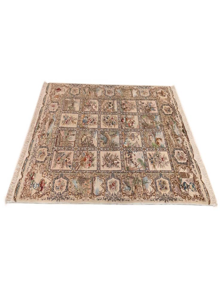 Detail image of 4' 10 x 7' 1  Hand Knotted Tabriz Persian Rug