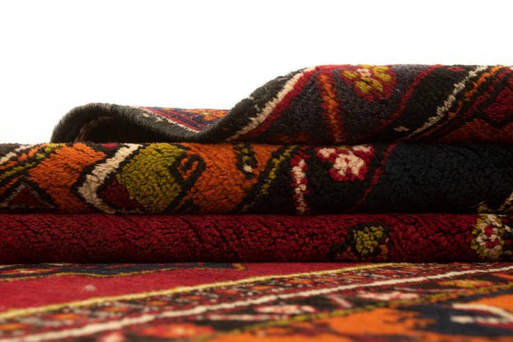Detail image of 4' 2 x 8' Yuruk Rug