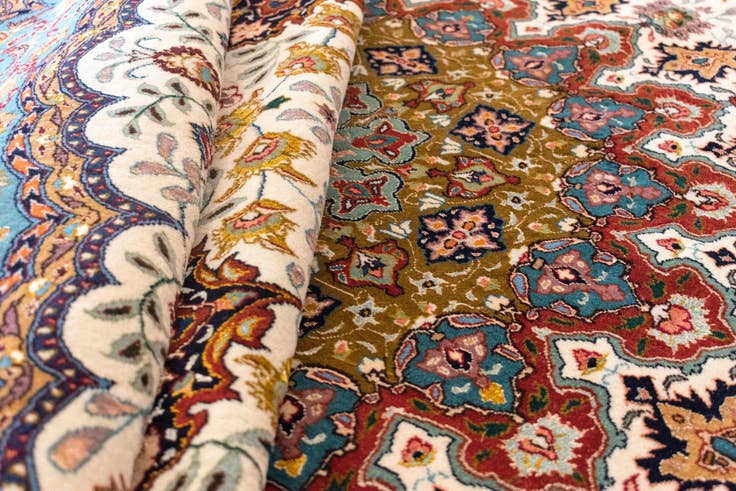 Detail image of 8' 2 x 8' 2 Hand Knotted Azerbaijan Round Rug