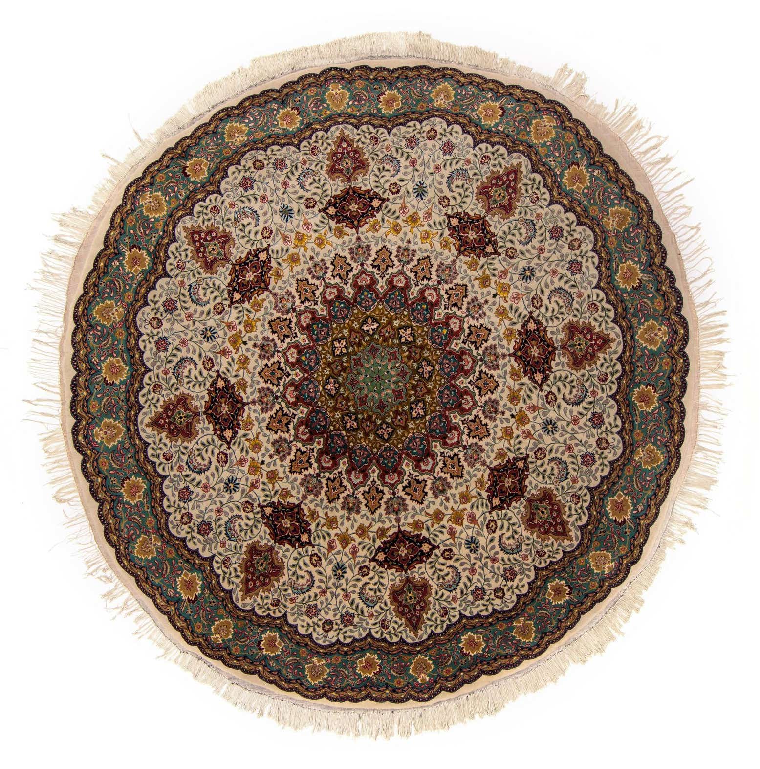 8' 2 x 8' 2 Hand Knotted Azerbaijan Round Rug