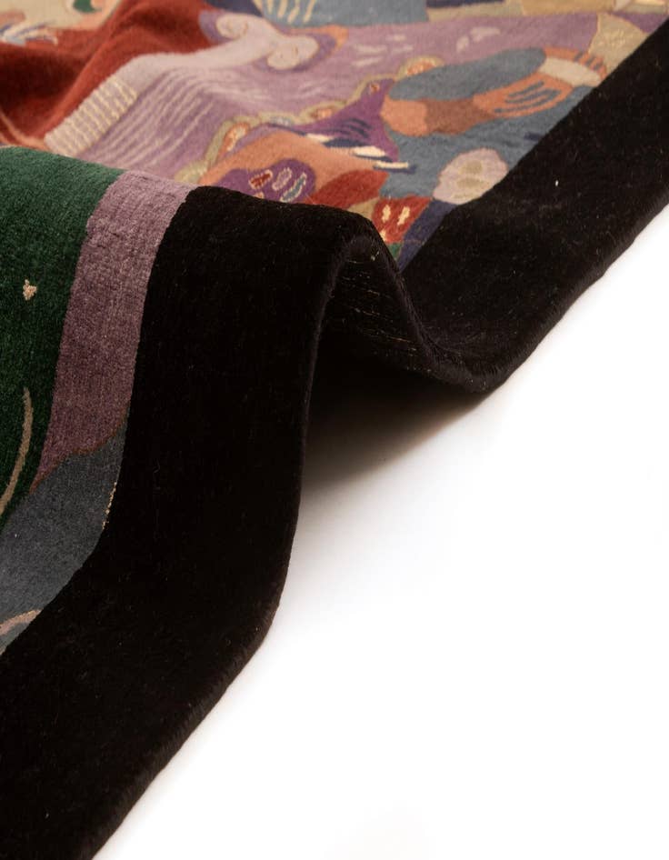 Detail image of 6' 11 x 7' 1 Terra Nova Square Rug