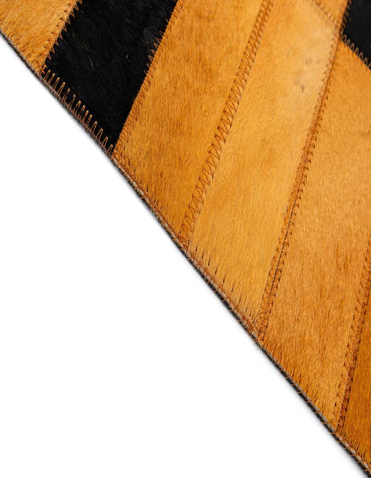 Detail image of 5' x 8' Cowhide - Patchwork Rug