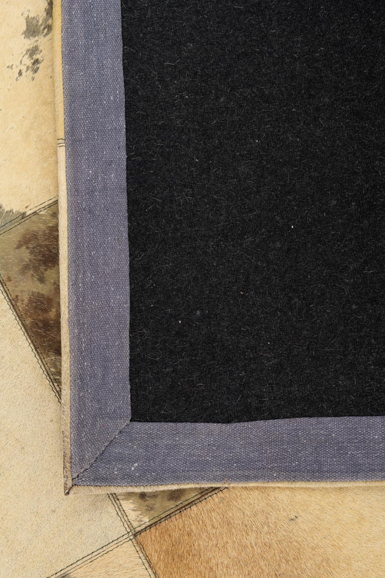5' x 8' Cowhide Leather Rug