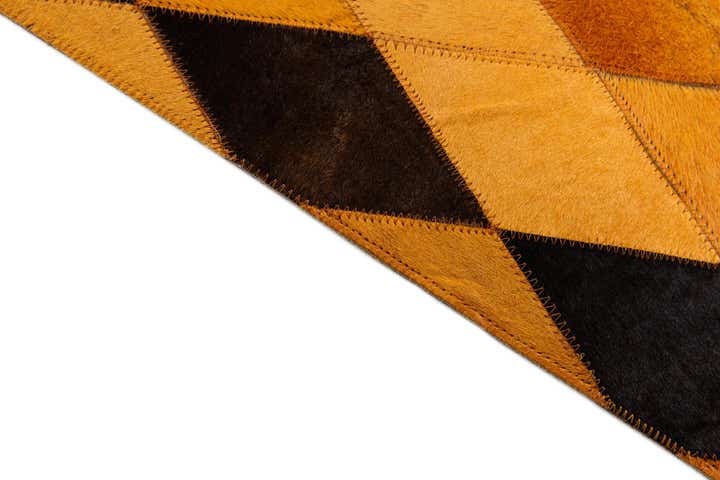 5' 1 x 8' Cowhide Stocks Rug