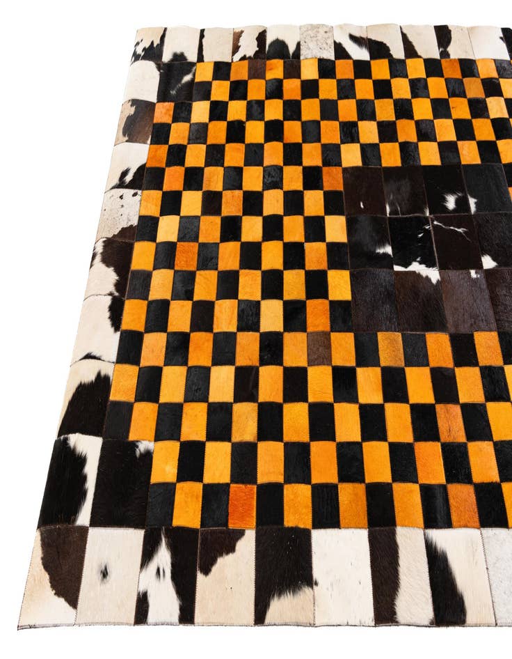 Detail image of 5' x 7' 11 Cowhide Stocks Rug