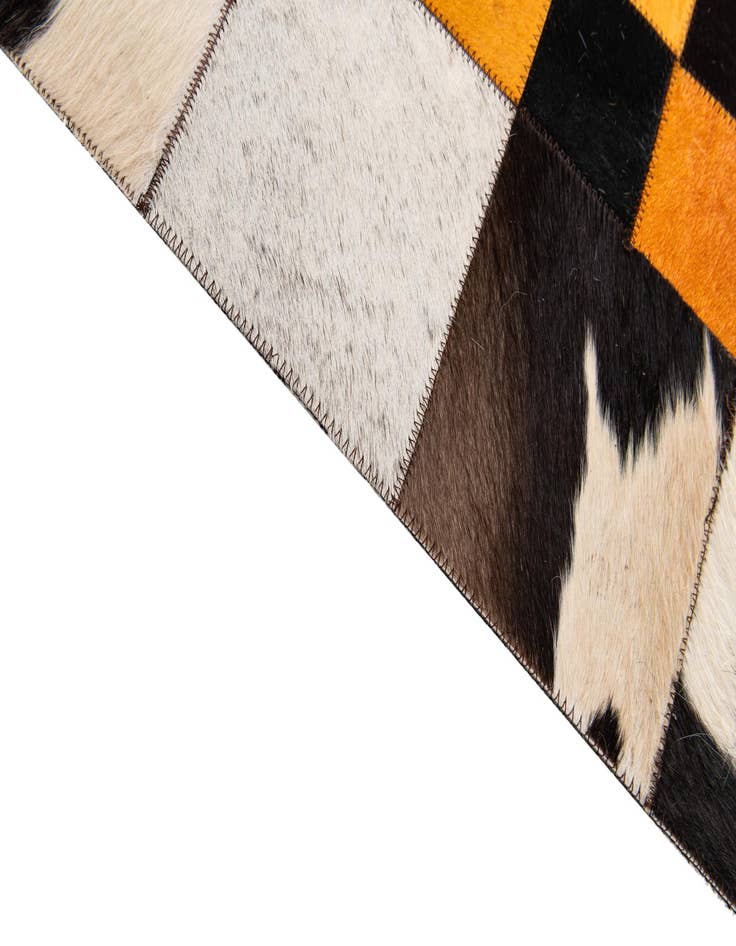 Detail image of 5' x 7' 11 Cowhide Stocks Rug