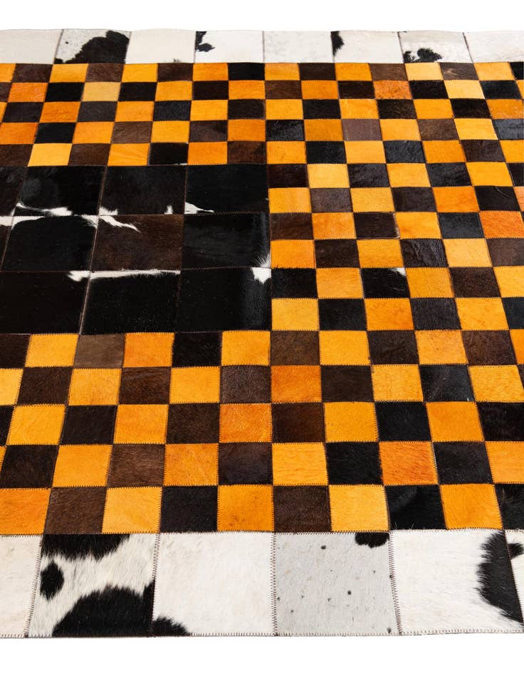 Detail image of 5' x 8' Cowhide Stocks Rug