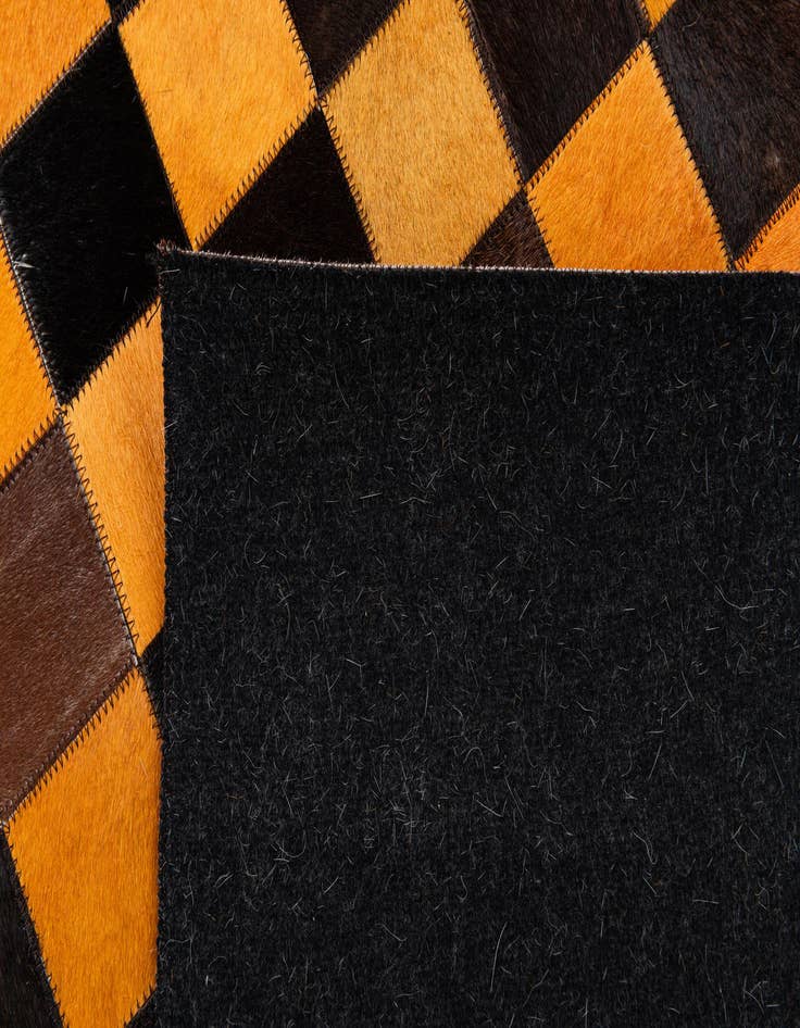 Detail image of 5' x 8' Cowhide Stocks Rug