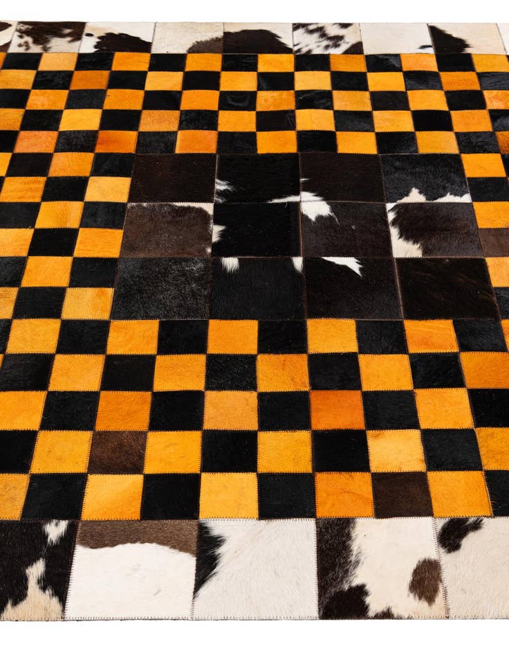 Detail image of 5' x 8' Cowhide Stocks Rug