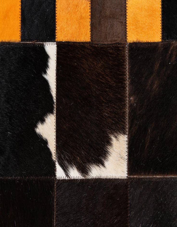 Detail image of 5' x 8' Cowhide Stocks Rug